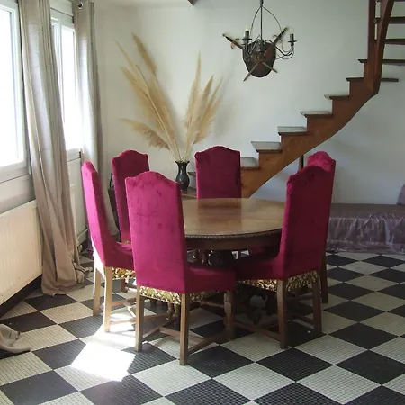 Au Calme Homestay